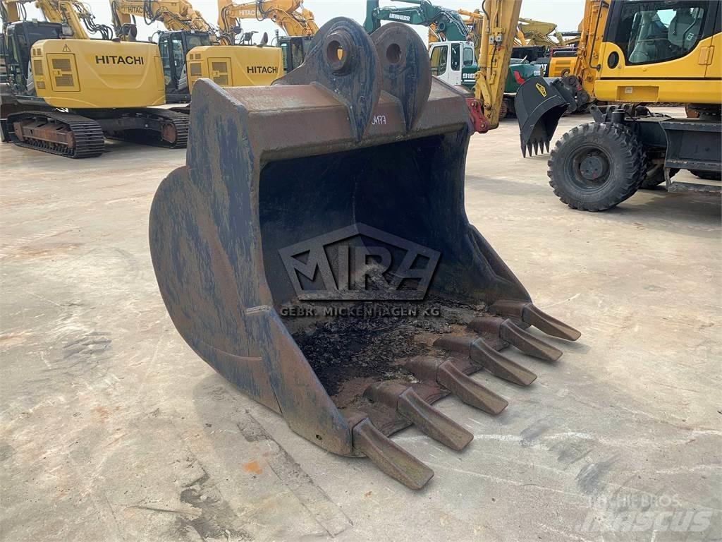 Komatsu 1800 mm Retroescavatori