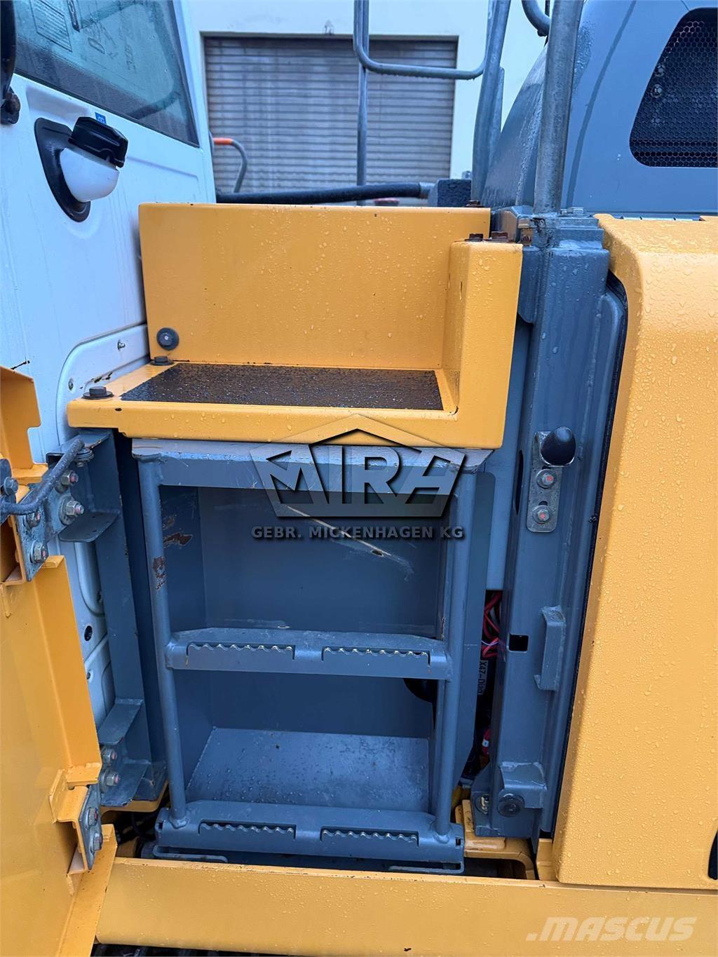 Liebherr R 922 LC Escavatori cingolati