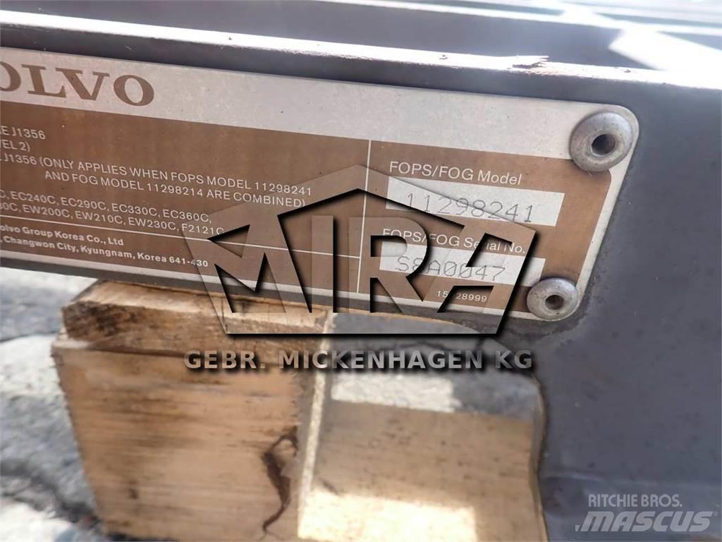 Volvo EC 360 C Cabine e interni