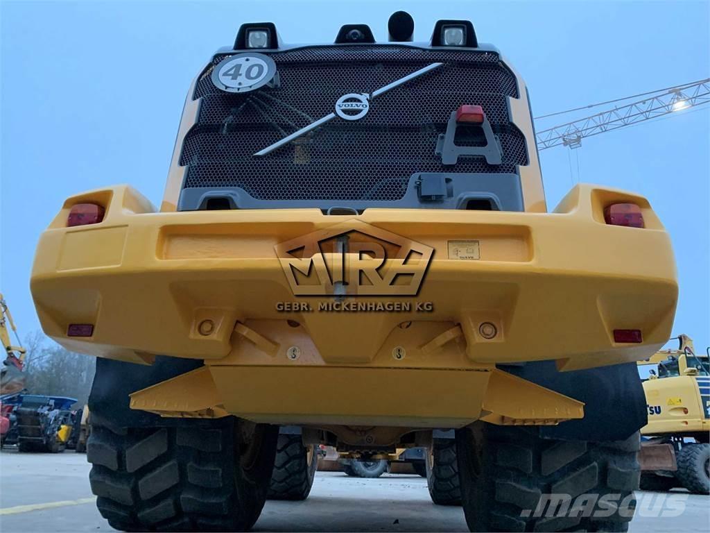 Volvo L 120 G Pale gommate
