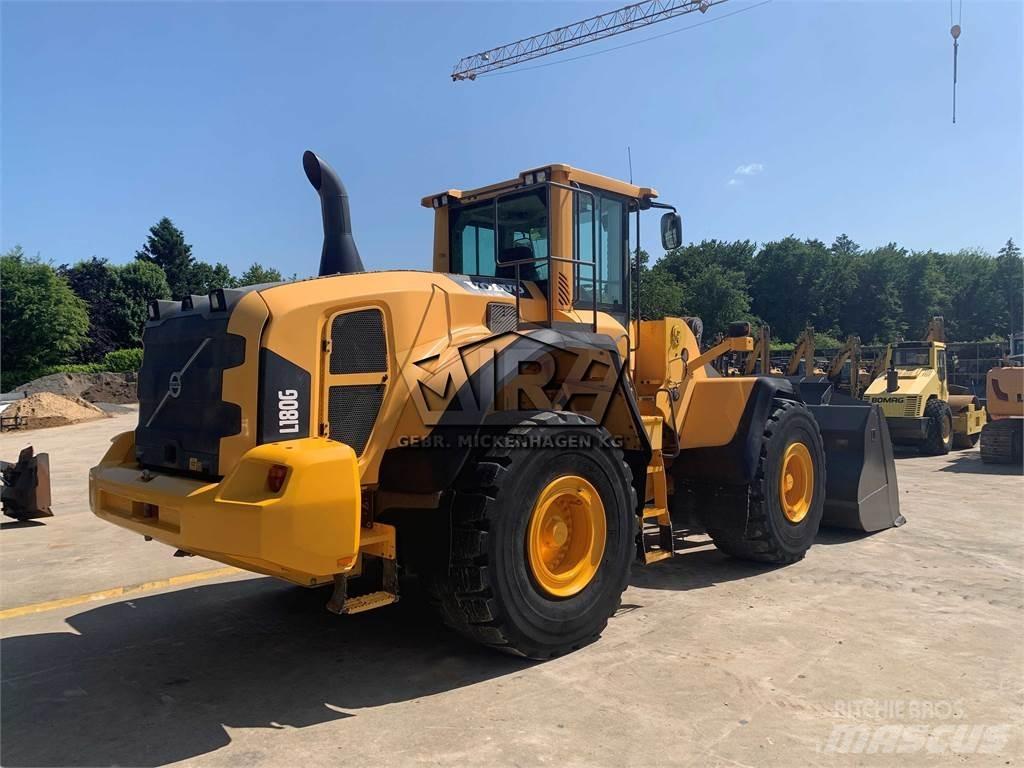 Volvo L 180 G Pale gommate