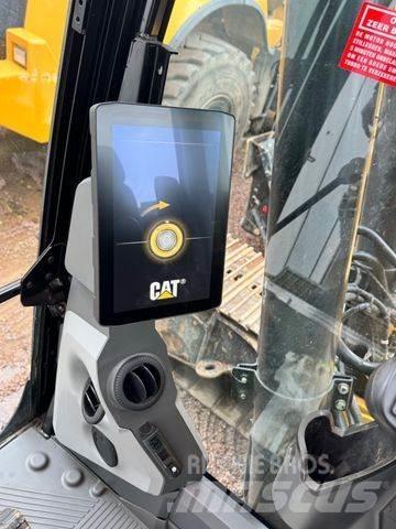 CAT 323 Escavatori cingolati