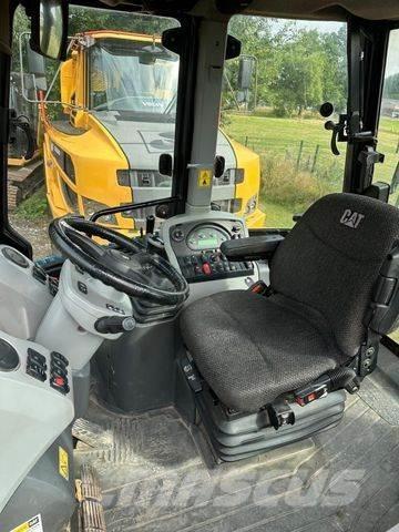 CAT 444 F Terne
