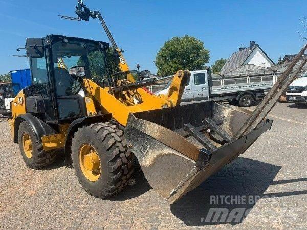 CAT 906 Pale gommate