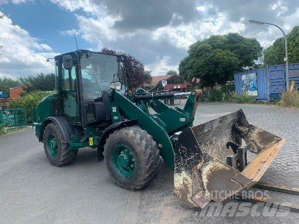 CAT 906 M Pale gommate