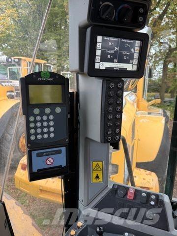 CAT 950 M Pale gommate