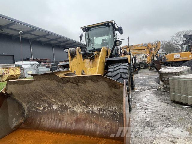 CAT 950 M Radlader Pale gommate