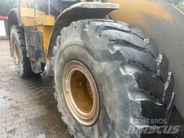 CAT 972 M Pale gommate