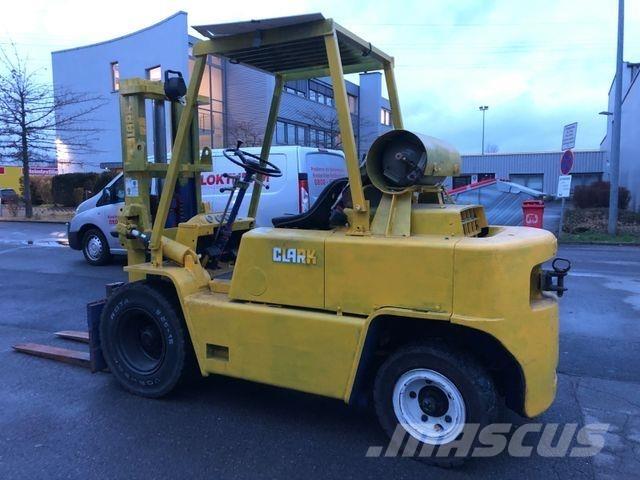 Clark C500 Y80 LPG Carrelli elevatori GPL