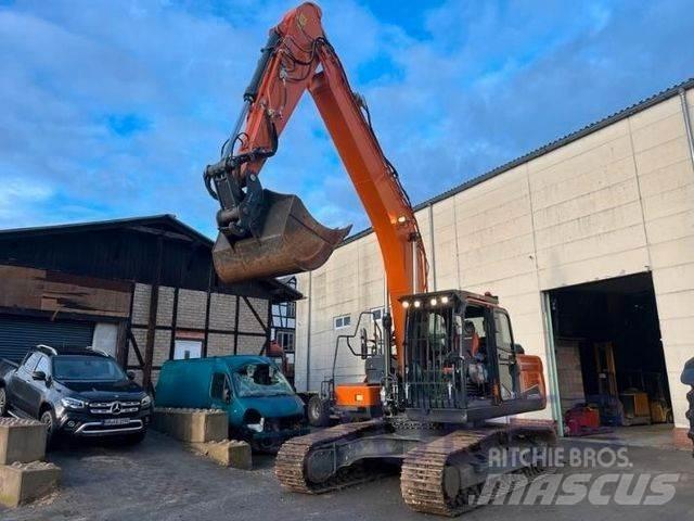 Doosan DX 225 LC-5 Escavatori cingolati