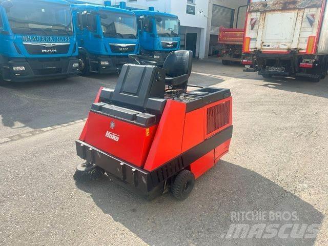 Hako JONAS 1100D Autocarro spazzatrice