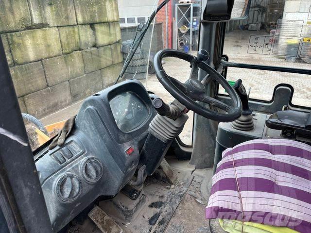 Hyundai HL 760-9 Pale gommate