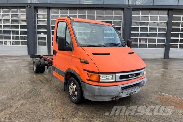Iveco 35C12 4x2 Furgoni altro