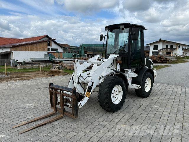 JCB 407 Pale gommate
