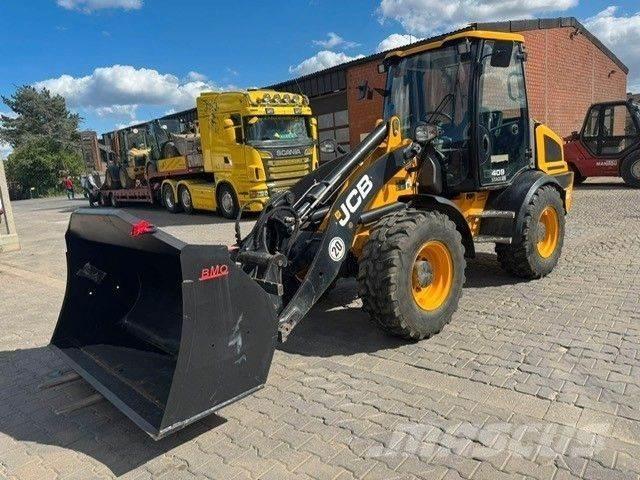 JCB 409 Pale gommate