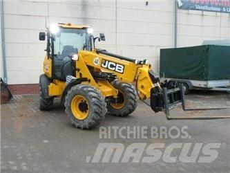 JCB TM220 Agri Pale gommate