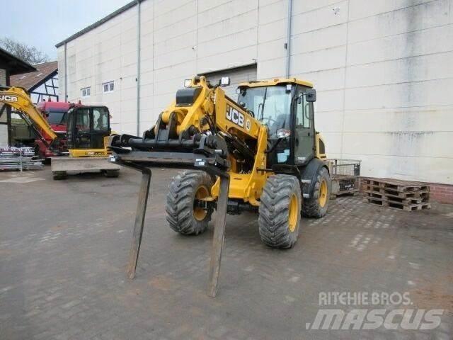 JCB TM220 Agri Pale gommate