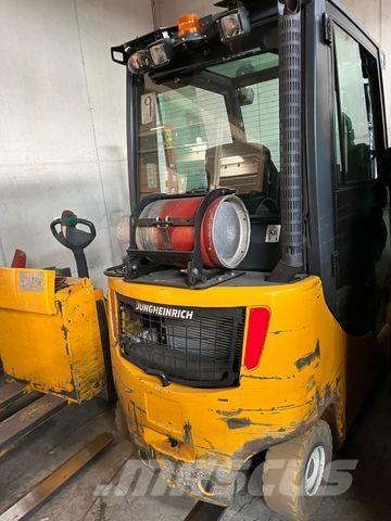Jungheinrich 45 GAS Carrelli elevatori GPL