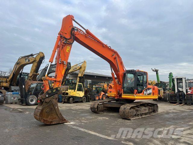 Komatsu HB 215 LC-1 Escavatori cingolati