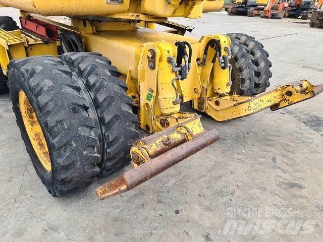 Komatsu PW 110 Escavatori gommati