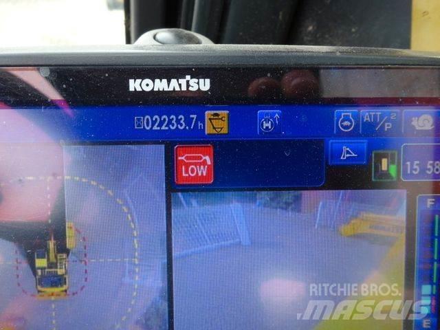 Komatsu PW180-11 Escavatori gommati