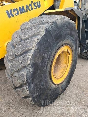 Komatsu wa480-5 Pale gommate
