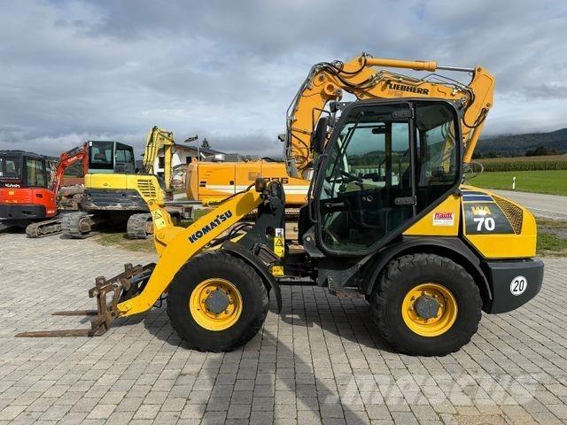 Komatsu WA70-5 Pale gommate