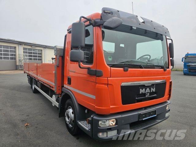 MAN 12.220 Camion con sponde ribaltabili