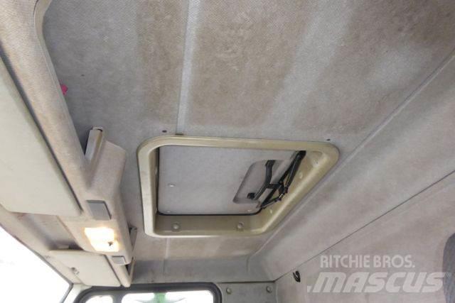 MAN 12.224 Camion a temperatura controllata