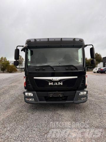 MAN 8.220 Pick up/Fiancata ribaltabile