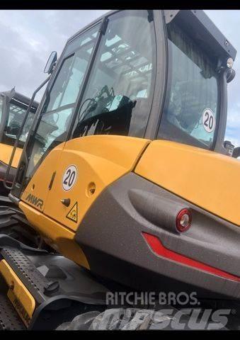Mecalac 11 MWR Escavatori gommati