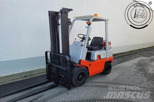 Nissan FO1 A15U Carrelli elevatori GPL