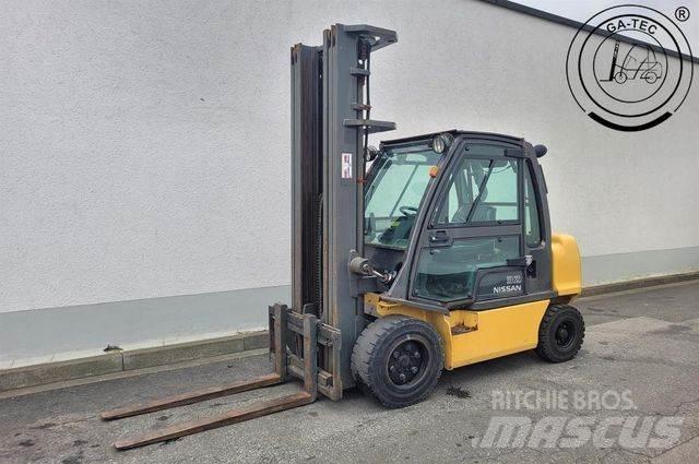 Nissan YG1D2A320 Carrelli elevatori diesel