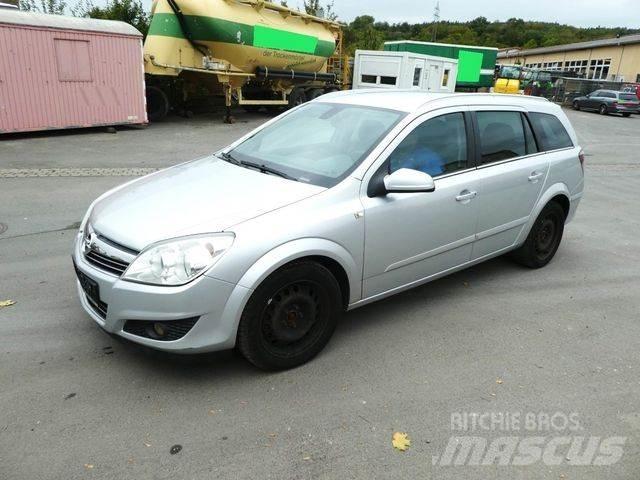 Opel Astra - Auto