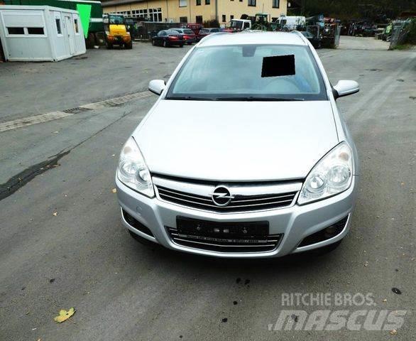 Opel Astra - Auto