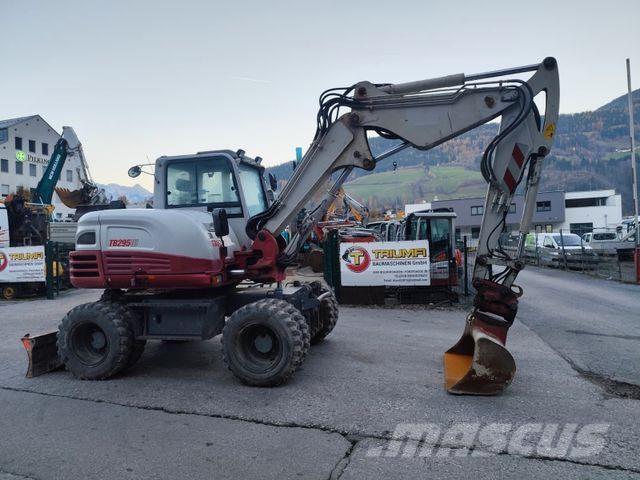 Takeuchi TB295W Escavatori gommati