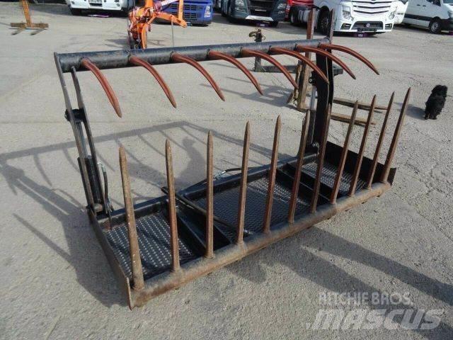  TRAC LIFT hay forks Altri macchinari per falciare e trinciare