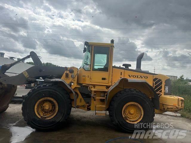 Volvo L 120 E Pale gommate