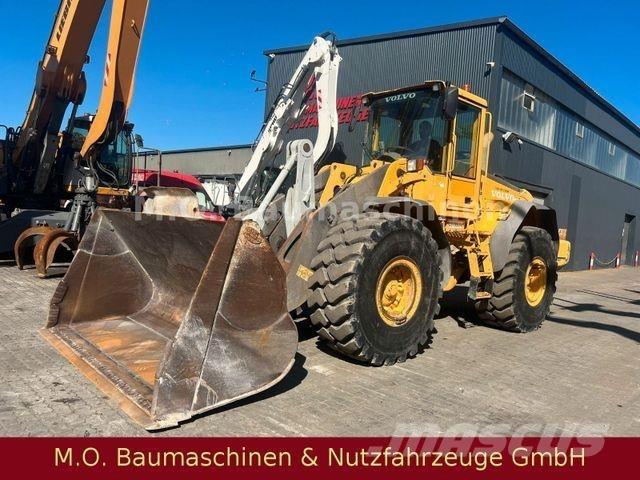 Volvo L120 E /Waage / Pale gommate