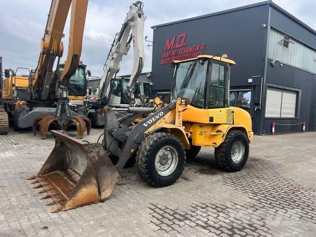 Volvo L30B Pale gommate