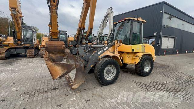 Volvo L30B Pale gommate