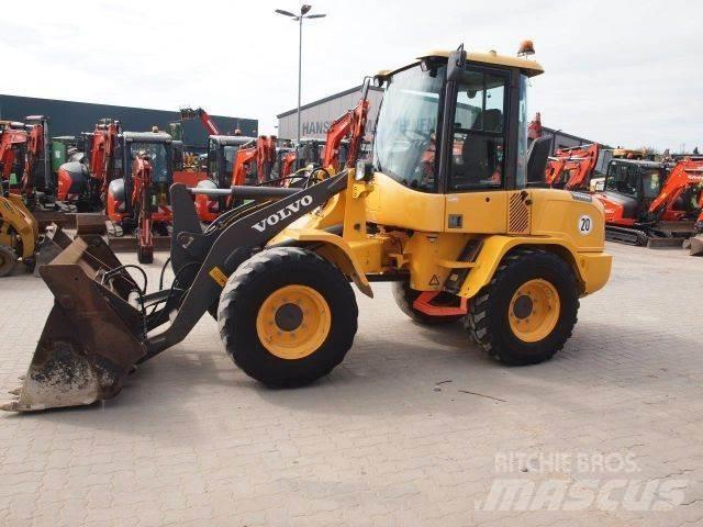 Volvo L35G Pale gommate