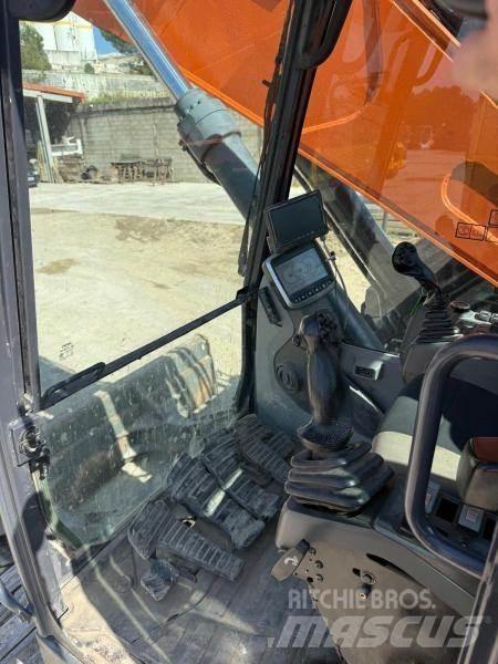 Doosan DX235LCR Escavatori cingolati