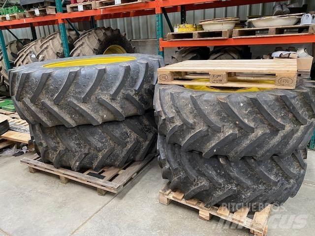 John Deere 7R Pneumatici, ruote e cerchioni