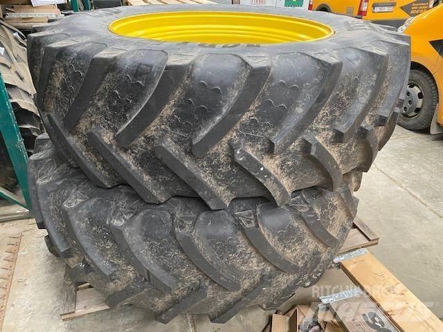 John Deere 7R Pneumatici, ruote e cerchioni