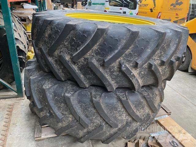 John Deere 7R Pneumatici, ruote e cerchioni