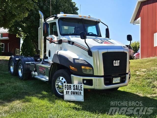 CAT Truck Furgone chiuso