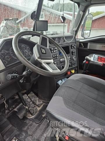 CAT Truck Furgone chiuso