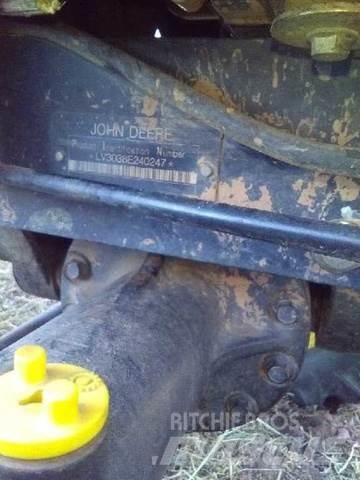 John Deere 3038E Costruzioni - Altro