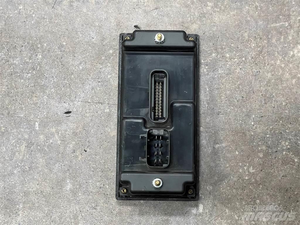 Autocar  Componenti elettroniche